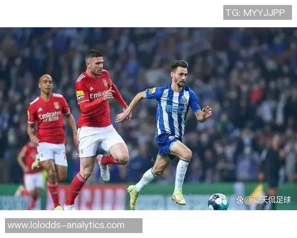 足总杯激战尤文图斯与波尔图战成平局全场沸腾瞬间回顾